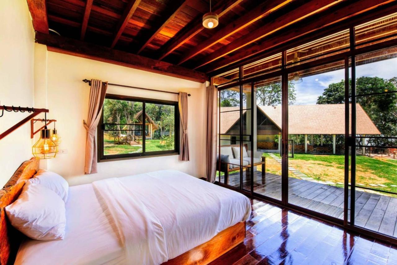 Phayamas Private Beach Resort And Island Brew - Adults Only Koh Phayam Buitenkant foto