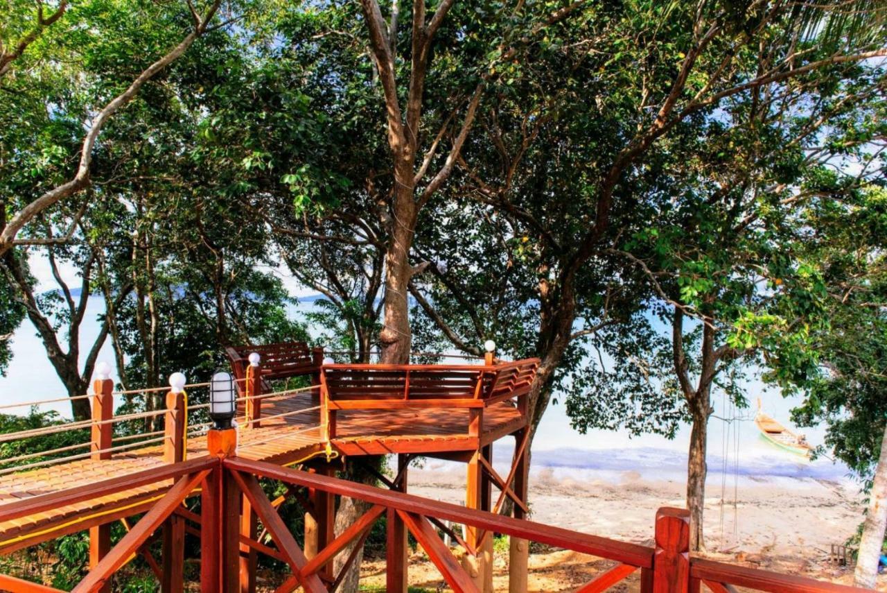 Phayamas Private Beach Resort And Island Brew - Adults Only Koh Phayam Buitenkant foto